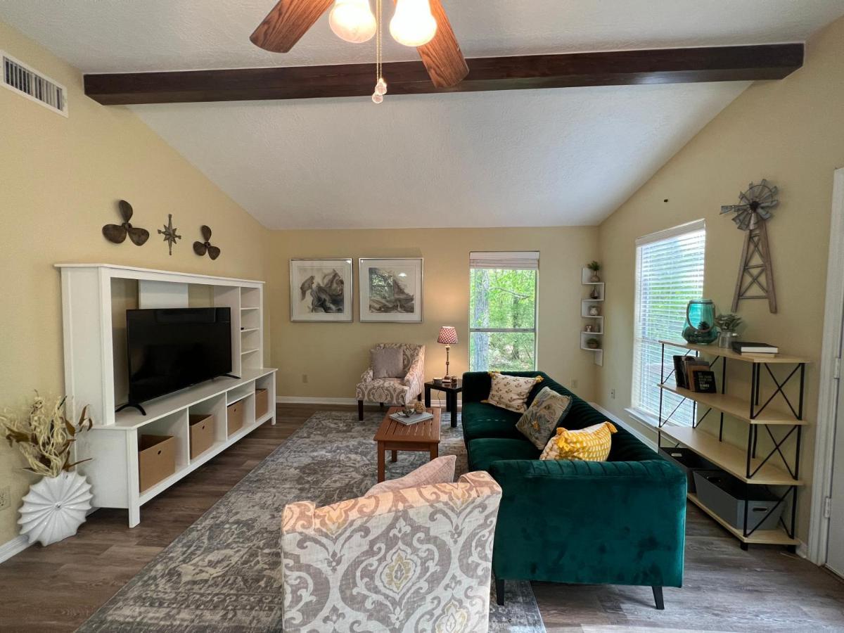 2 Bdrm Treehouse Hideout- Lake Conroe With Boat Ramp มอนต์โกเมอรี ภายนอก รูปภาพ