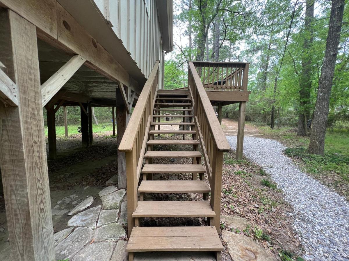 2 Bdrm Treehouse Hideout- Lake Conroe With Boat Ramp มอนต์โกเมอรี ภายนอก รูปภาพ