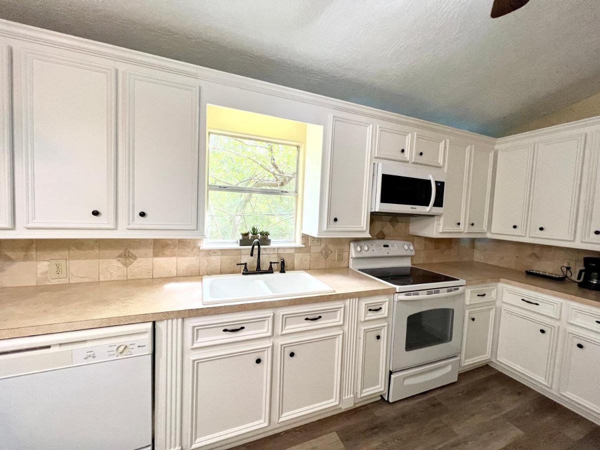 2 Bdrm Treehouse Hideout- Lake Conroe With Boat Ramp มอนต์โกเมอรี ภายนอก รูปภาพ